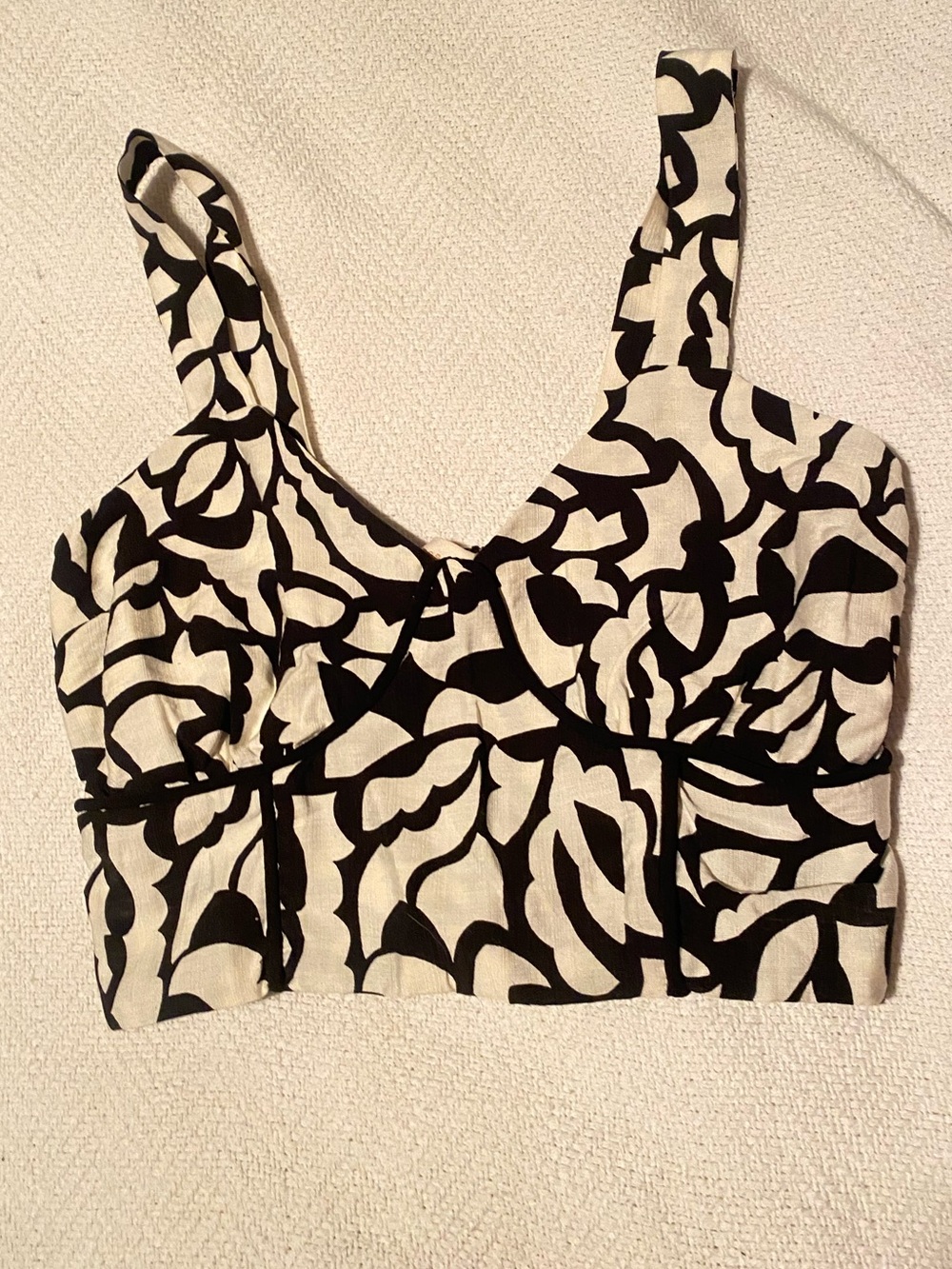 Monteau Black & Cream Abstract Cropped Cami